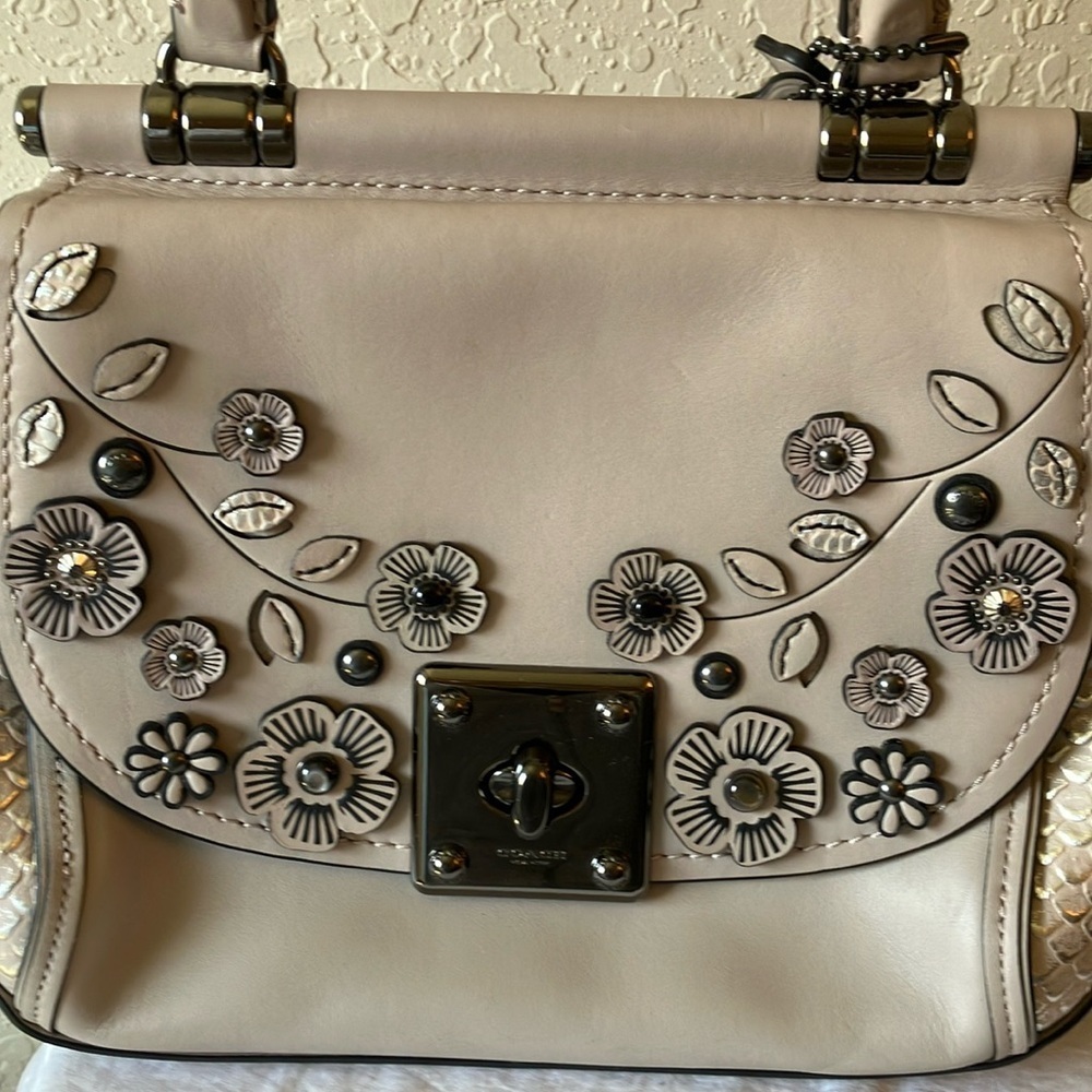 Coach: Grey Birch Willow Flower Drifter Handbag- Floral- Tea Rose Appliqué - Picture 6 of 16